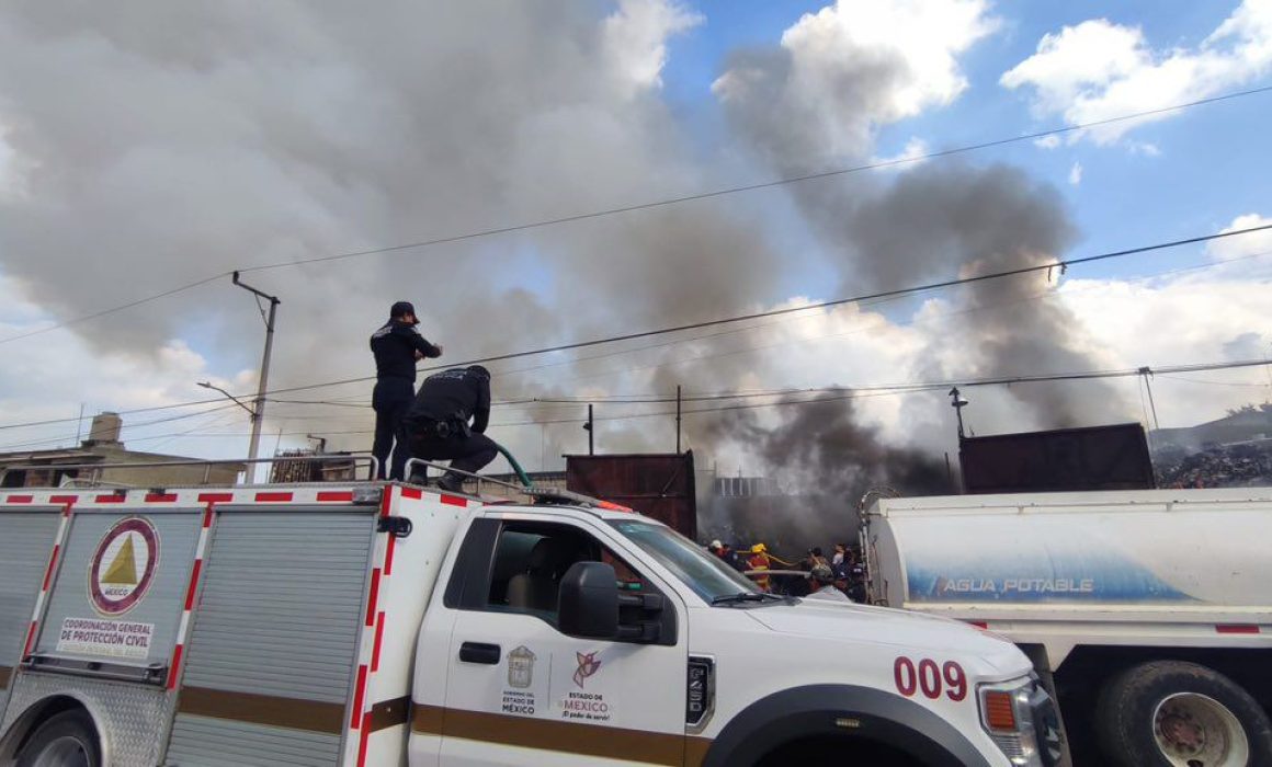 ¿Qué ocultaba ese incendio en Toluca? La rápida acción de los bomberos y su impacto en la comunidad