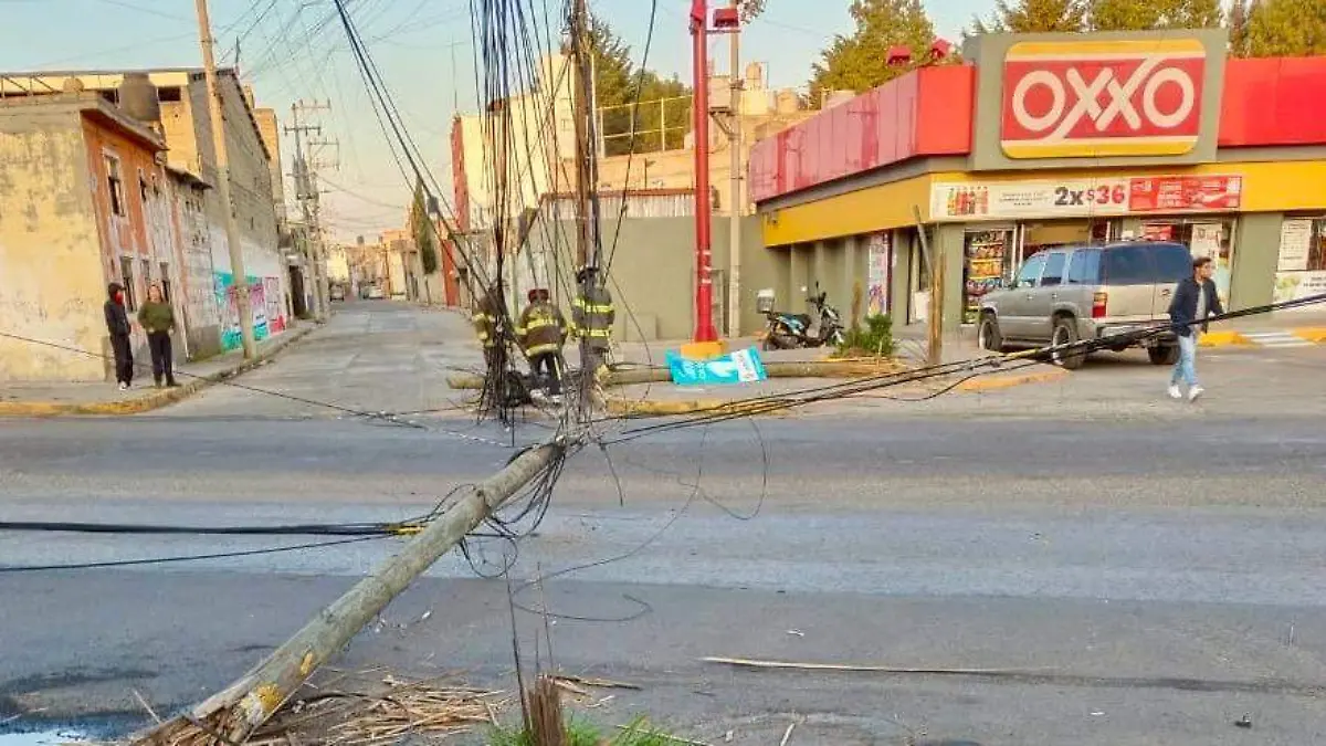 ¿Qué pasó en Toluca? Descubre cómo un autobús causó caos en San Buenaventura