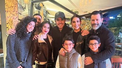 ¿Quiénes son y a qué se dedican los hijos de Biby Gaytán y Eduardo Capetillo?