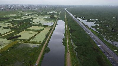 Río Lerma en riesgo de desbordamiento por incremento en lluvias y basura acumulada en San Mateo Atenco