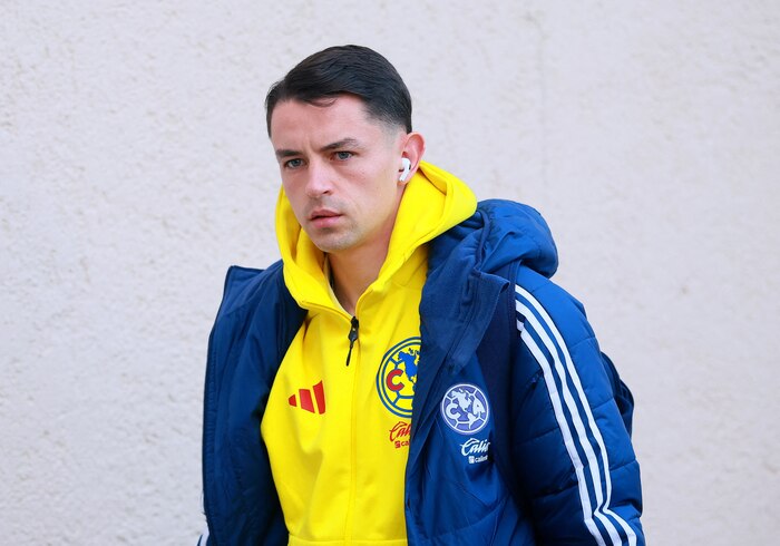 Real Betis busca al niño fanático del Club América que lloró por salida de Álvaro Fidalgo