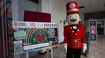 Recaudación del sorteo de la Lotería del 15 de septiembre se destinará a fortalecer la protección de migrantes mexicanos en EE. UU.