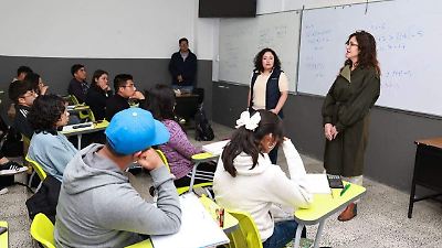 Rectora de la UAEMex continúa diálogo con estudiantes en paro y busca soluciones a sus demandas