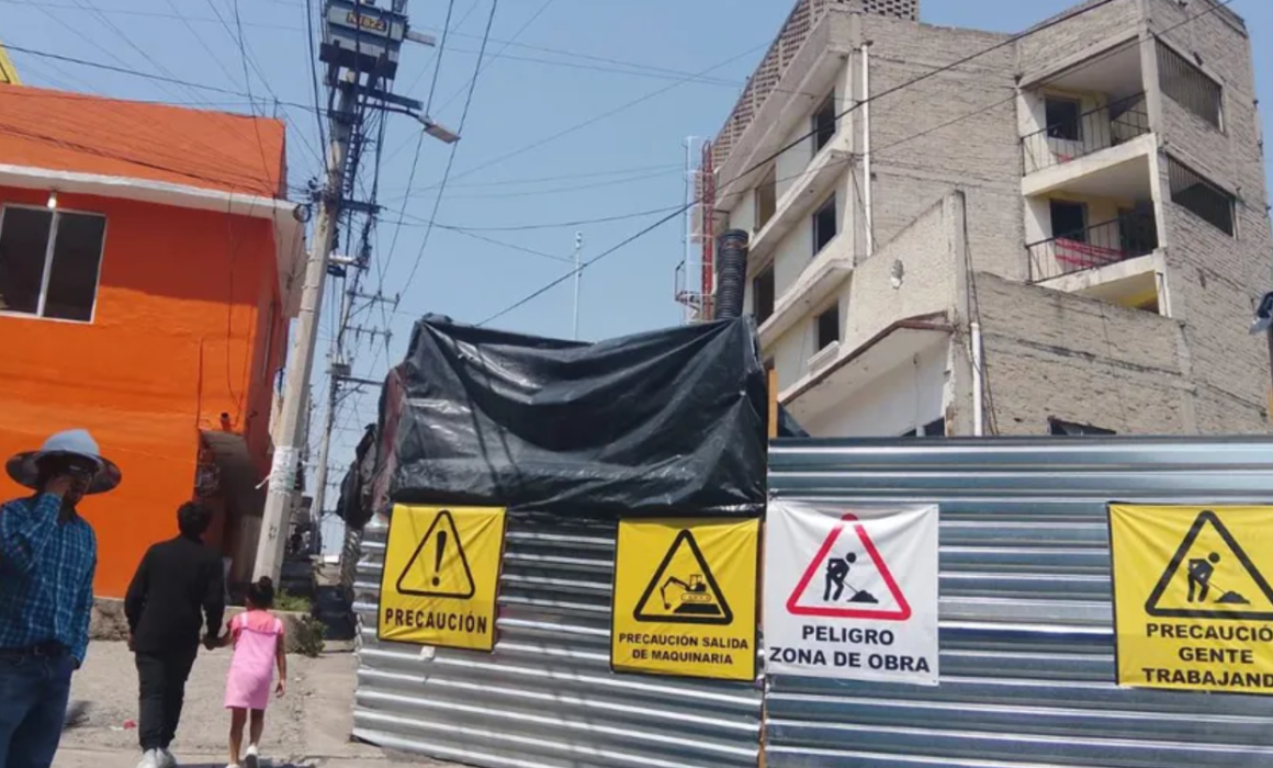 Refuerzan cimentación de edificio en riesgo de colapso en Naucalpan