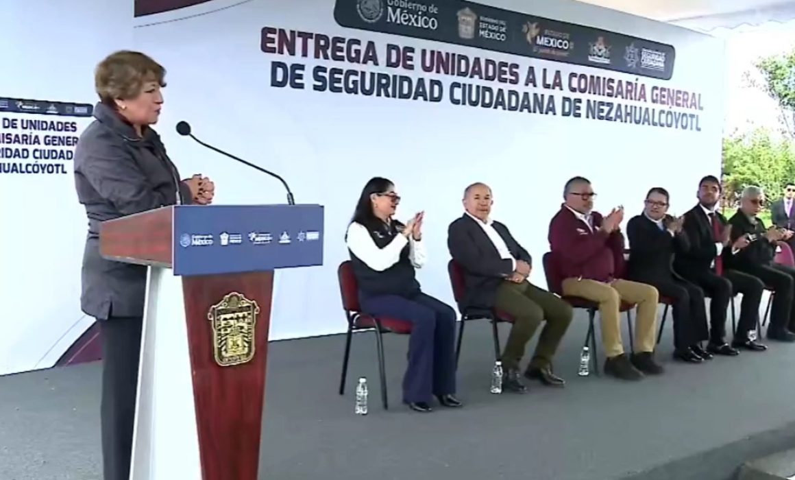 Refuerzan seguridad en Nezahualcóyotl con la entrega de 240 unidades vehiculares