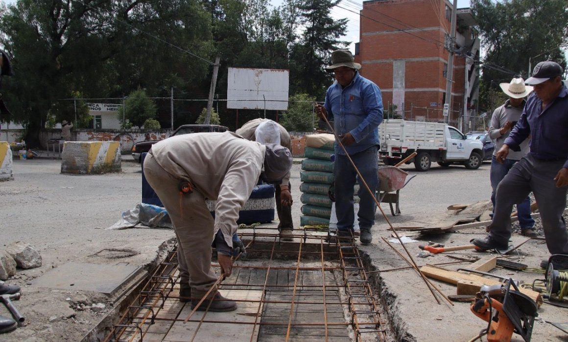 Reparan hundimiento en la avenida Agustín Melgar en Cuautitlán Izcalli para garantizar la seguridad