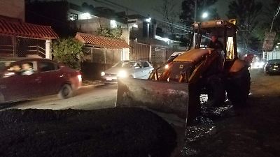 Reparan socavón en avenida Jilguero Poniente en Cuautitlán Izcalli tras incidente con camioneta