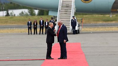 Reunión entre Trump y Putin termina sin acuerdo sobre paz en Ucrania, pero favorece el diálogo
