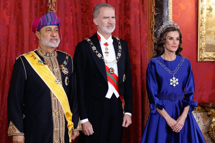 Revelan detalles invisibles y la historia oculta de la cena de Felipe VI y Letizia con el Sultán de Omán