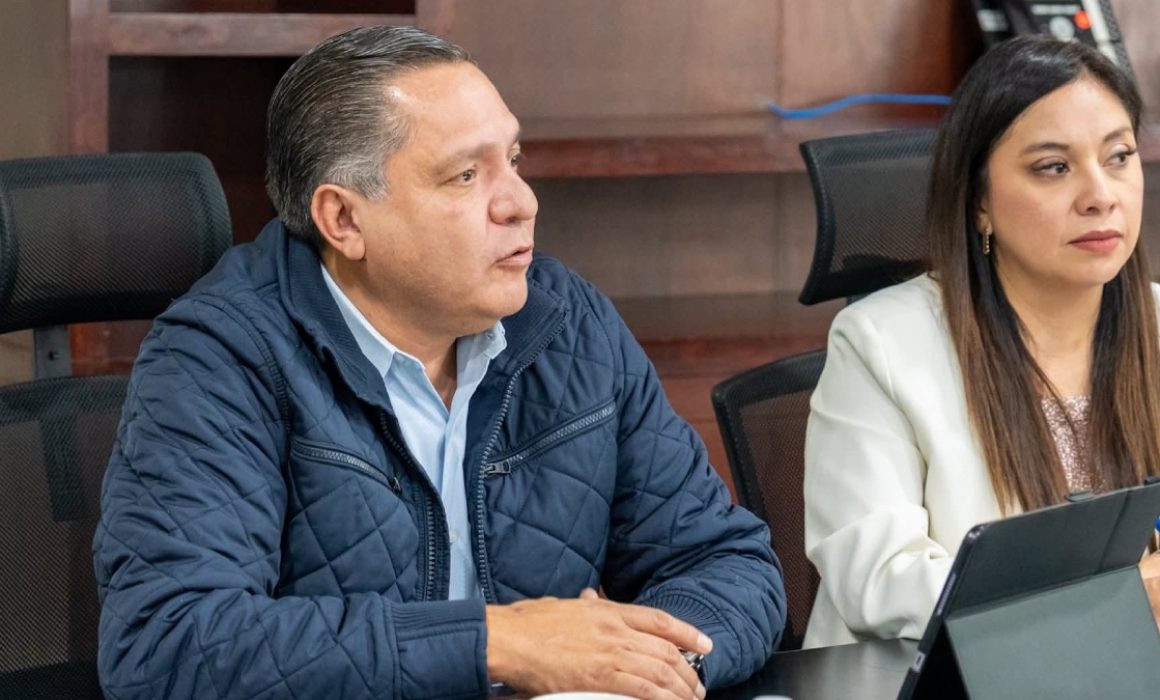Ricardo Moreno acusa a opositores de hackear su gobierno en Toluca