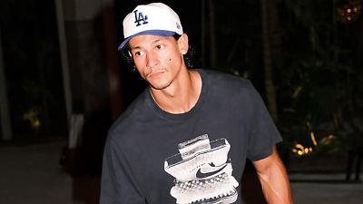 Rosalía confirma su romance con el actor alemán Emilio Sakraya en románticas apariciones públicas