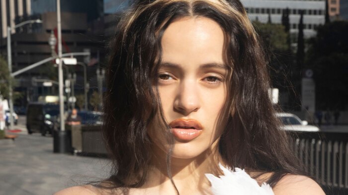 Rosalía revela la frase que la llevó a terminar una relación pasada por su impacto emocional