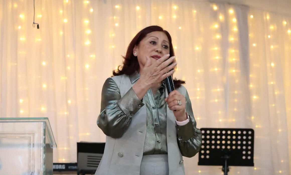 Rosi Wong asiste a encuentro con iglesias evangélicas en Ojo de Agua para fortalecer el diálogo comunitario en Tecámac
