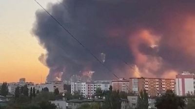 Rusia afirma haber destruido refinería ucraniana en Donbás en medio de ataques y tensión internacional