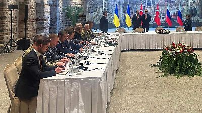 Rusia y Ucrania acuerdan presentar planes de alto al fuego y el canje de prisioneros