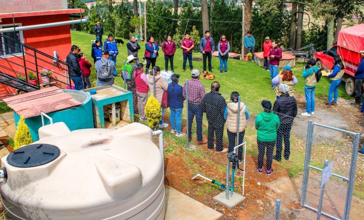¿Sabías cómo 13 sistemas pluviales están transformando la vida de las jefas de familia en Amanalco?