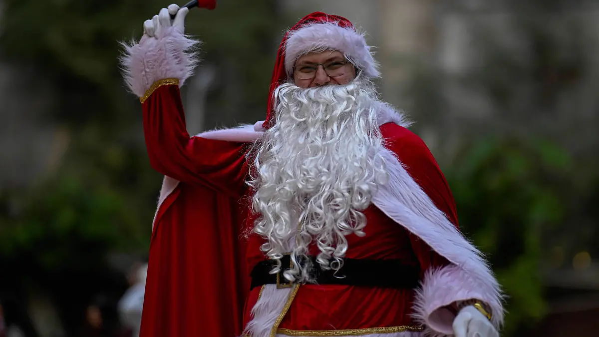 ¿Sabías que la verdadera historia de Santa Claus tiene raíces en un obispo griego?