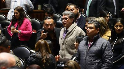 San Lázaro arranca la discusión del Presupuesto de 2026 tras 12 horas de tensiones y recesos