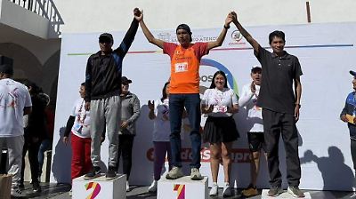 San Mateo Atenco celebra la Carrera de San Crispín en apoyo a la lucha contra el cáncer de mama