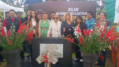 Santiago Tianguistenco rinde homenaje a Salvador Sánchez en 43 aniversario de su fallecimiento