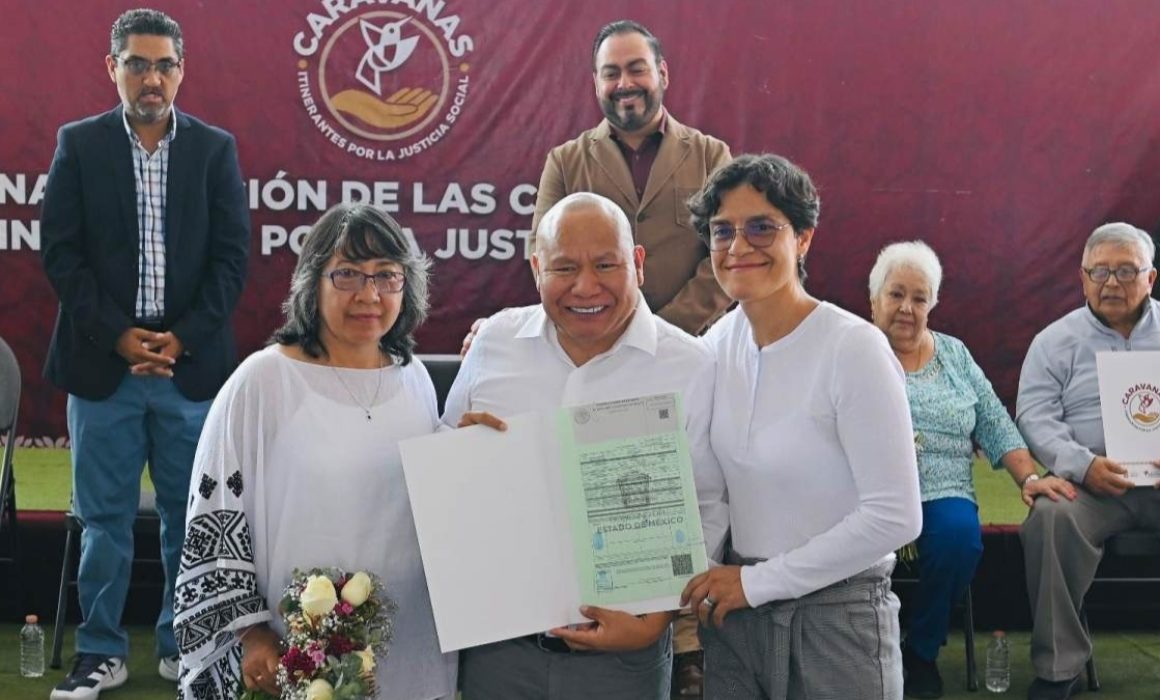 Se casan en jornada final por la justicia social en Tlalnepantla