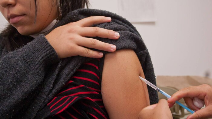 Secretaría de Salud explica que la vacuna BCG deja cicatriz en el brazo en México