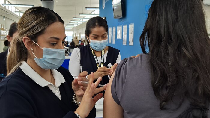 Secretaría de Salud recomienda uso de cubrebocas en zonas con aumento de casos de sarampión en México