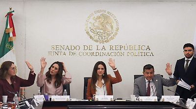 Senado avanza en eliminar al Coneval, mientras organizaciones alertan sobre riesgos para la supervisión social