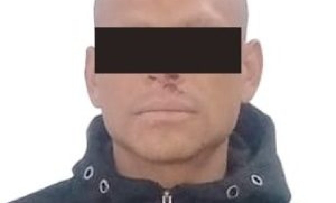 Sentencian a 26 años de prisión a hombre que atacó a su pareja y suegra con machete en Tultepec