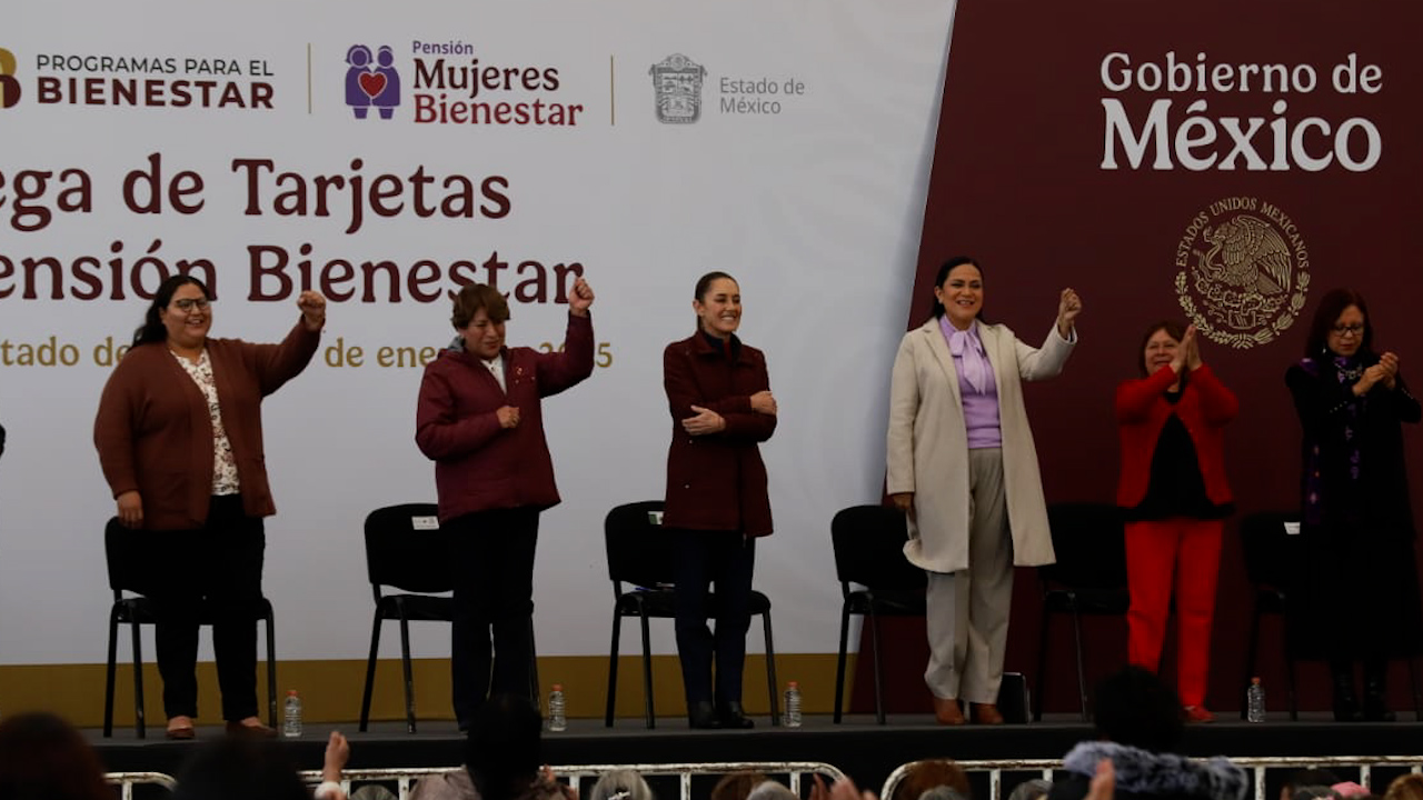 Sheinbaum encabeza entrega de tarjetas de Pensiones del Bienestar en Zinacantepec, Edomex