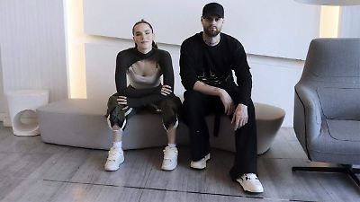 Sofi Tukker abandona la electrónica y se sumerge en el bossa nova