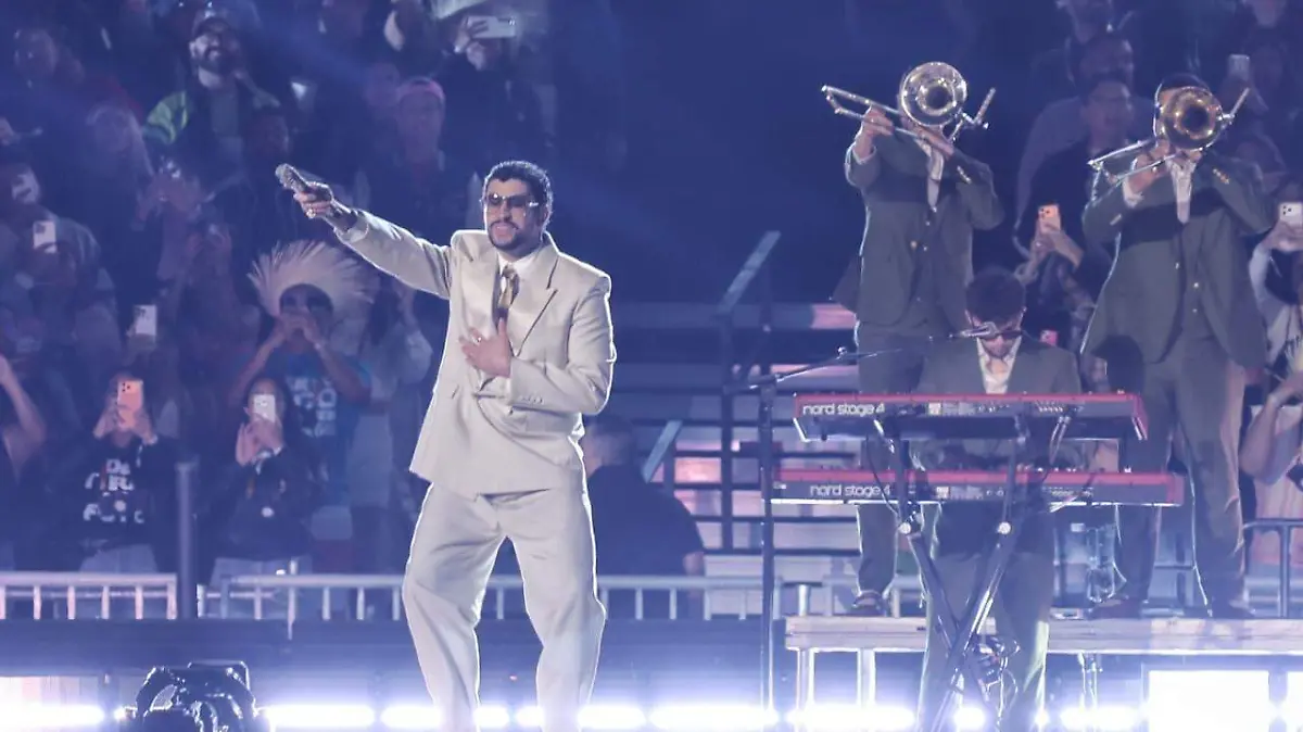 ¿Sorprendió a todos con 'Chambea'? El increíble debut en CDMX de Bad Bunny
