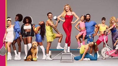 Tendencias del verano 2025: Retro, estilos influyentes y looks frescos de Rihanna y otras marcas