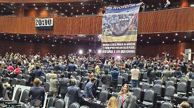 Tensión en San Lázaro: enfrentamiento entre Morena y PRI por el Presupuesto 2026 y escenas de protesta