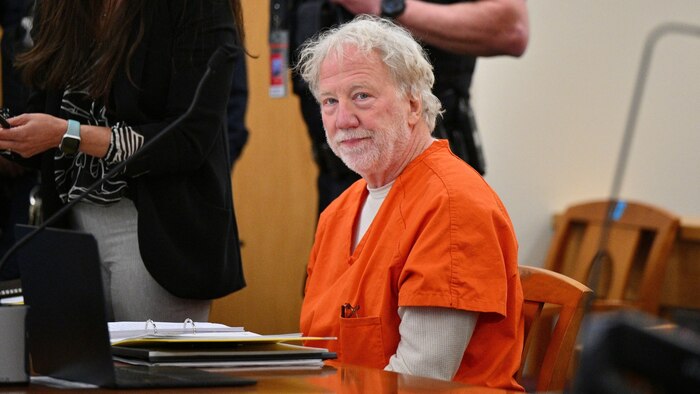 Timothy Busfield, esposo de Melissa Gilbert, enfrenta cargos por abuso sexual infantil en Nuevo México