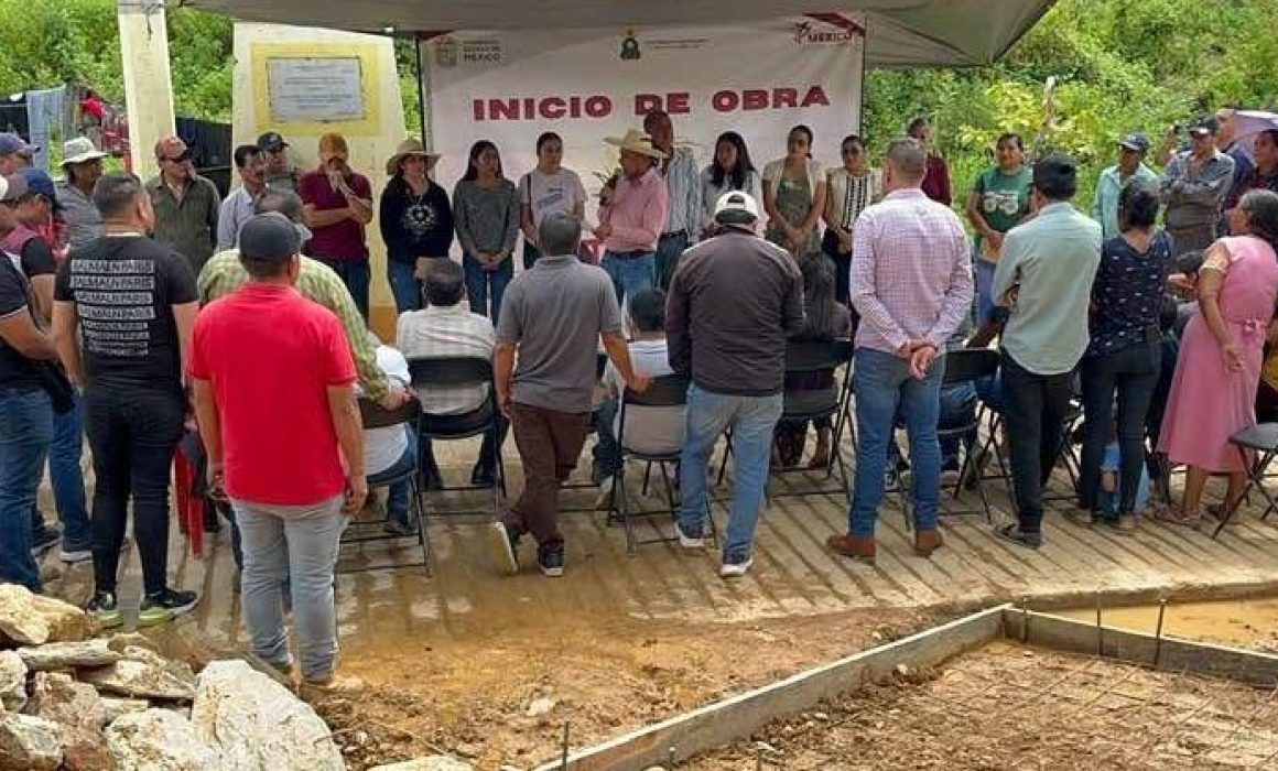 Tlatlaya impulsa el desarrollo con pavimentación de calle en La Unión