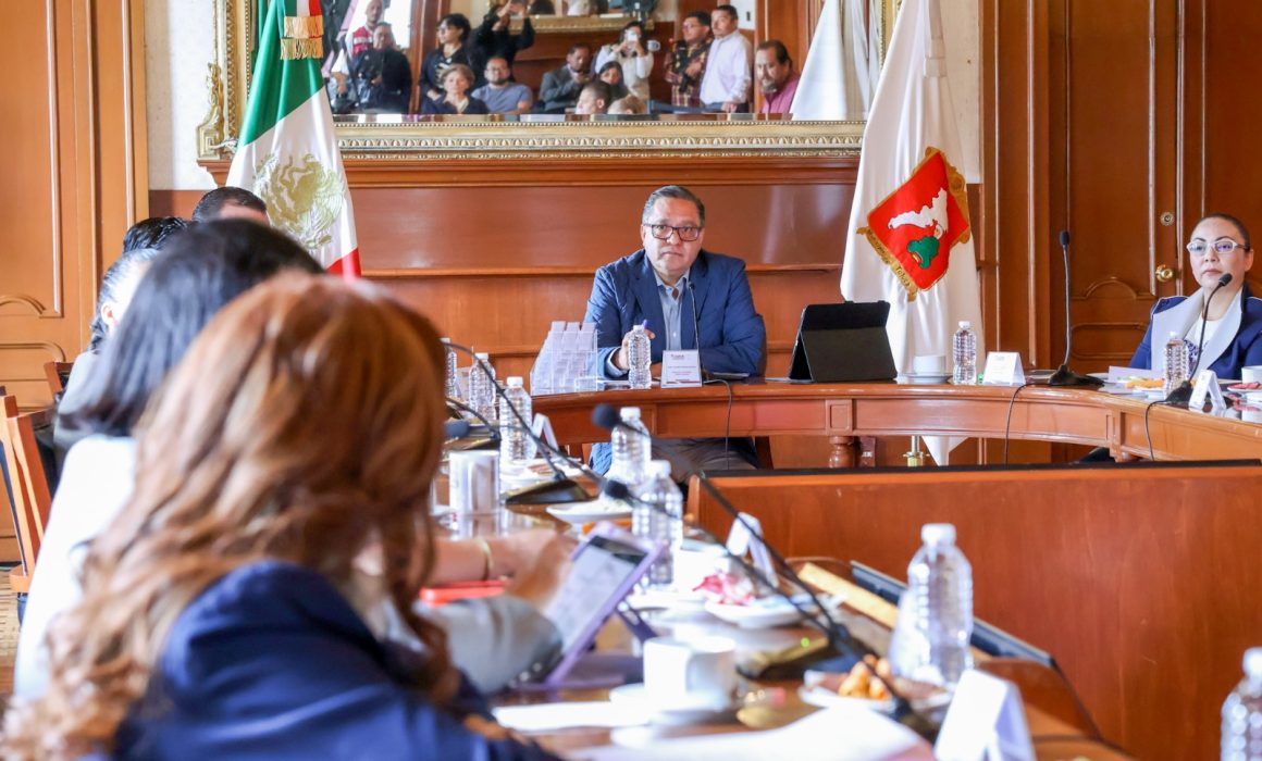 Toluca elimina costos en trámites para apoyar a grupos vulnerables y sus familias