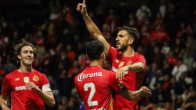 Toluca gana con diez hombres y afianza su posición en la Liga MX