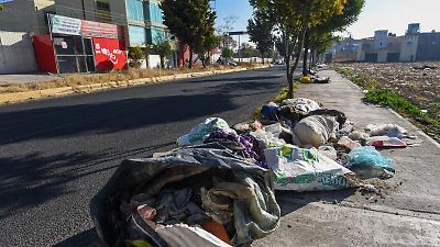 Toluca impondrá multas y arrestos por tirar basura en la calle para evitar inundaciones