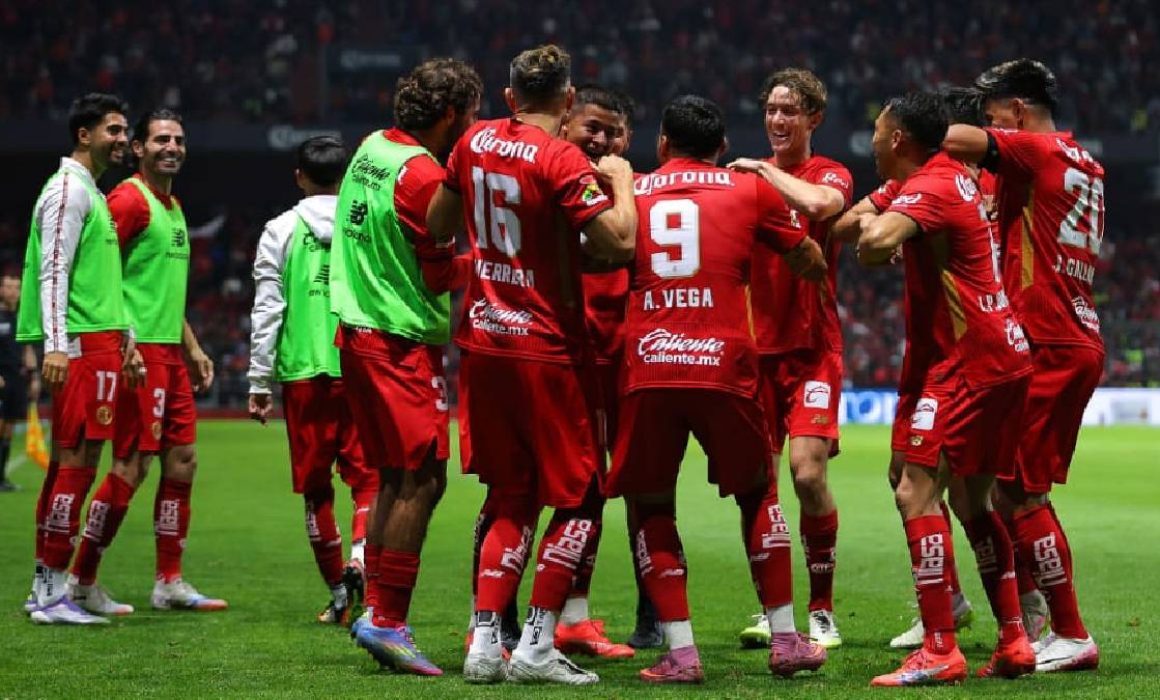 Toluca mantiene racha victoriosa con triunfazo 3-1 sobre Puebla en el Nemesio Díez