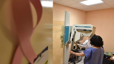 Toluca ofrece mastografías gratuitas para detectar el cáncer de mama en el mes rosa