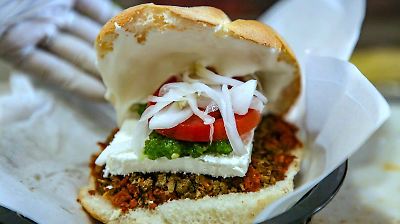 Toluca prepara la torta de chorizo más grande del mundo y la reparte gratis: ¡una fiesta gastronómica y cultural!