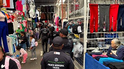 Toluca refuerza la seguridad en el tianguis Palmillas con operativos integrales