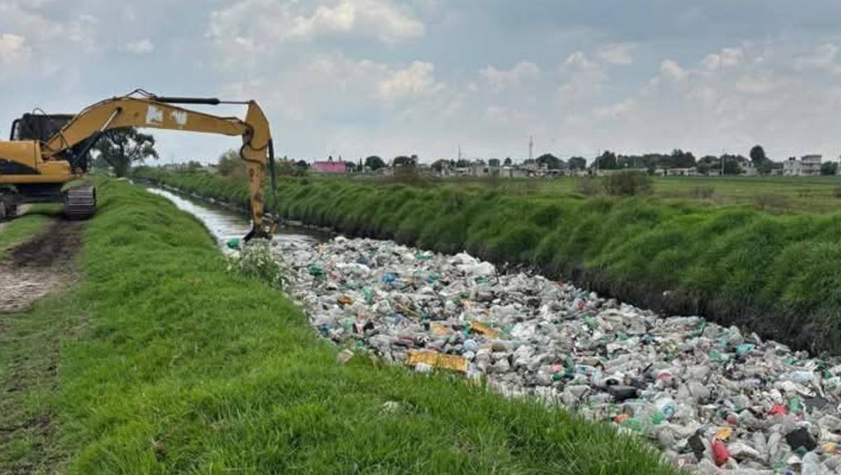 Toluca retira 470 toneladas de basura en canales en solo tres días para prevenir inundaciones