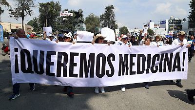 Toluca se une a la marcha nacional ‘¡Queremos Medicina!’ para exigir abasto de medicamentos