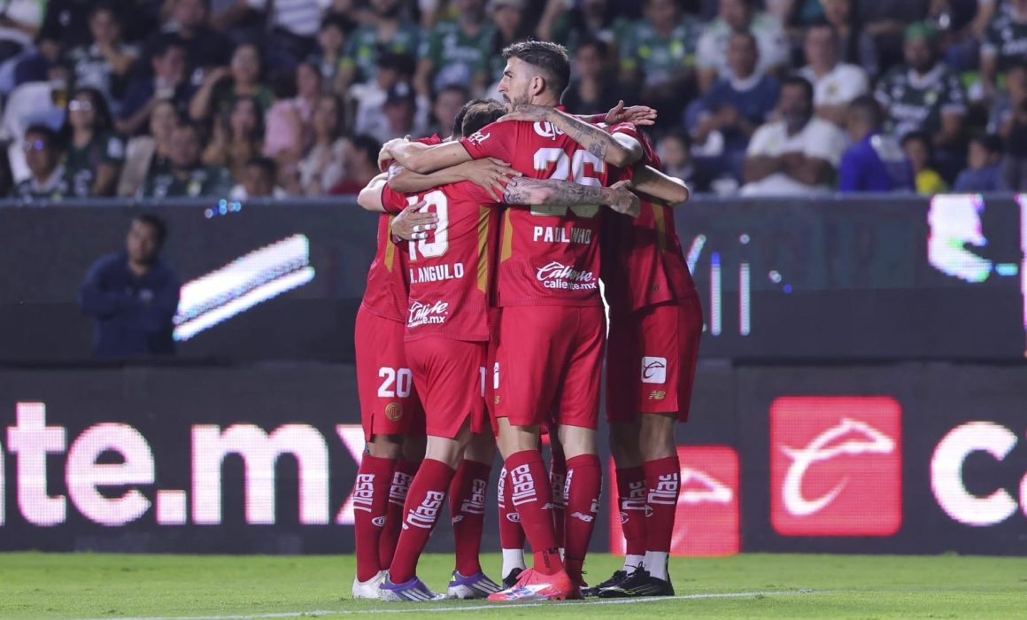 Toluca sorprende a León con goleada en debut de Ignacio Ambriz y mantiene liderazgo