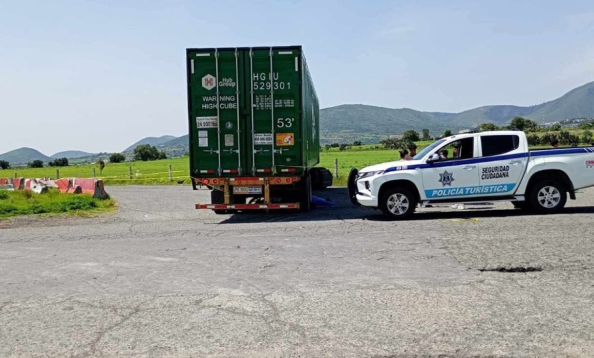 Trágico accidente en Arco Norte: motociclista muere y acompañante resulta gravemente herido
