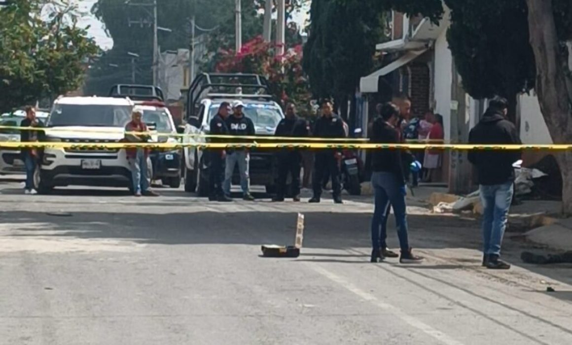 Trágico accidente en Metepec: mujer motociclista pierde la vida tras caer por un tope