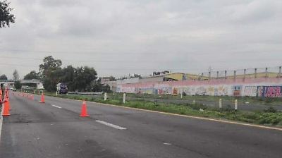 Trágico atropello en Ecatepec: mujer muere cruzando la autopista México-Pirámides y el agresor huye