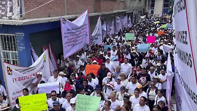 Trabajadores de la Jurisdicción Sanitaria de Texcoco marchan contra supuestos abusos laborales